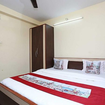 Oyo Royal Ruby Enclave Hotel Puri Ngoại thất bức ảnh
