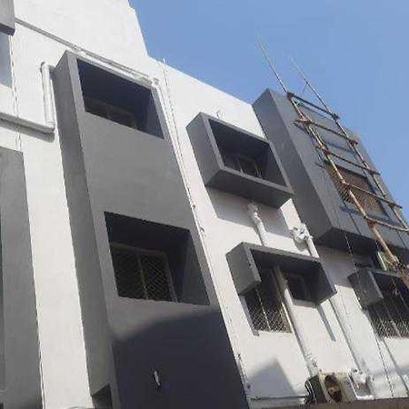 Oyo Royal Ruby Enclave Hotel Puri Ngoại thất bức ảnh