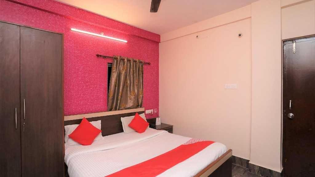 Oyo Royal Ruby Enclave Hotel Puri Ngoại thất bức ảnh