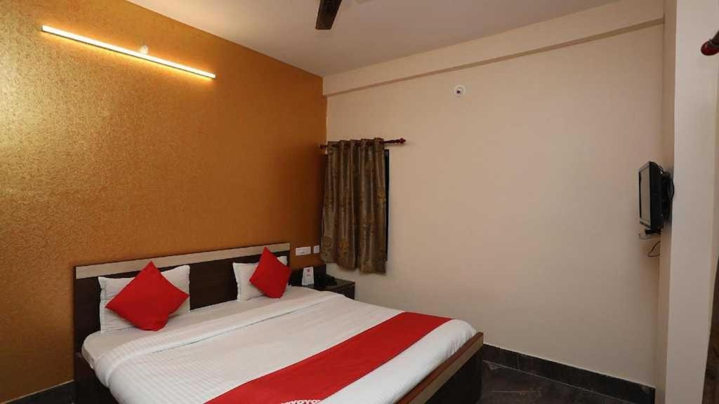 Oyo Royal Ruby Enclave Hotel Puri Ngoại thất bức ảnh