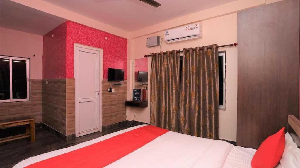 Oyo Royal Ruby Enclave Hotel Puri Ngoại thất bức ảnh